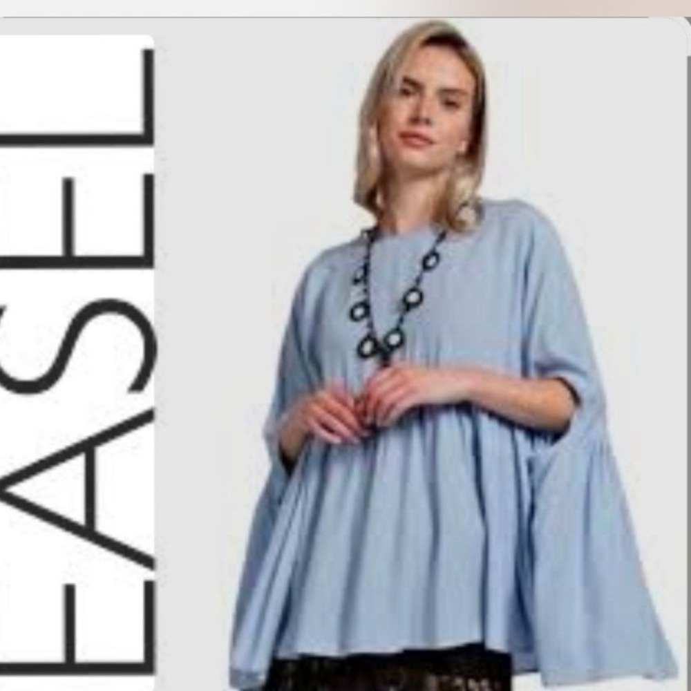 Easel Los‎ Angeles Light Blue Babydoll Tunic Top Oversized Bell Sleeve Small NWT